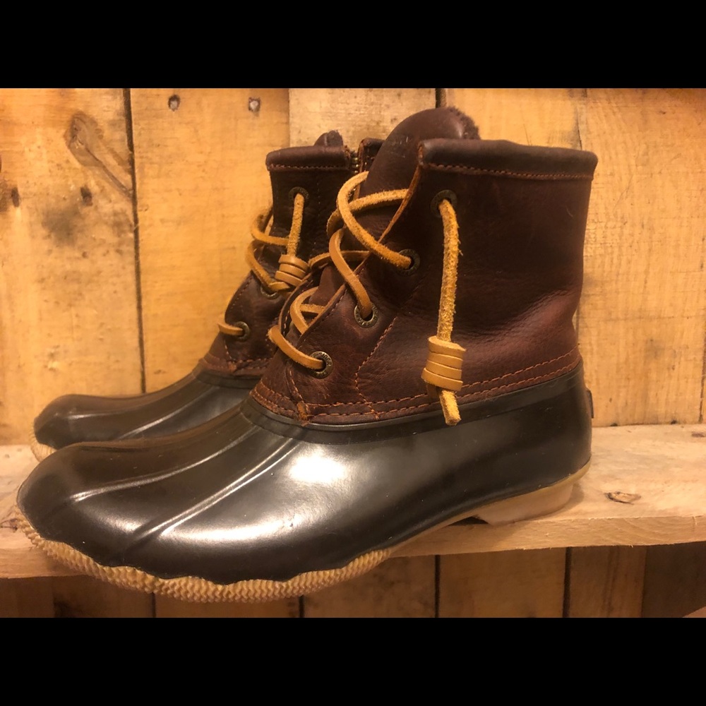 Sperry bean boots